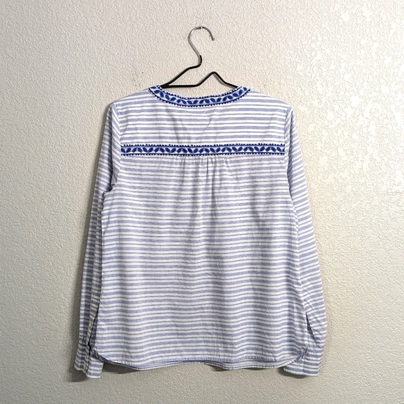 Vineyard Vines Woman Blue White Striped Long Sleeve Top Blouse Embroidery M - Picture 3 of 11